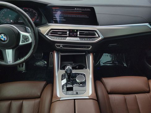 Used 2020 BMW X6 M50i image 12