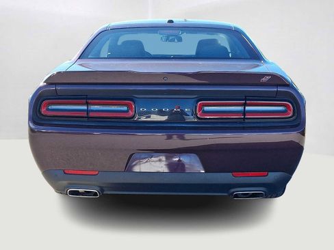 Used 2022 Dodge Challenger GT image 6