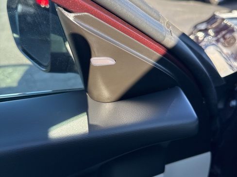 Used 2024 Nissan Altima 2.5 SV image 16