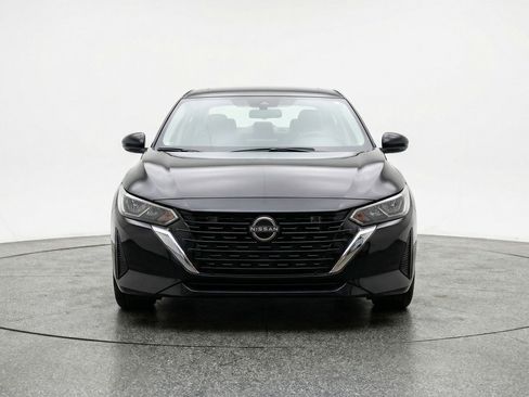 Used 2025 Nissan Sentra SV image 2