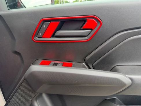 Used 2026 Chevrolet Colorado Trail Boss AWD/4WD image 19