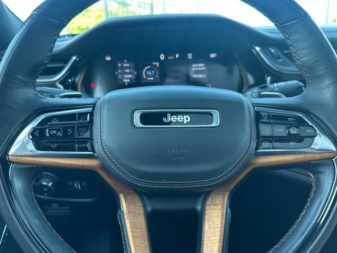 Used 2022 Jeep Grand Cherokee L Summit AWD/4WD image 32