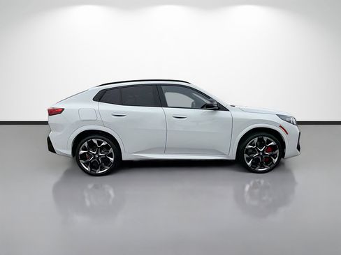 New 2026 BMW X2 xDrive28i w/ Technology Package image 2