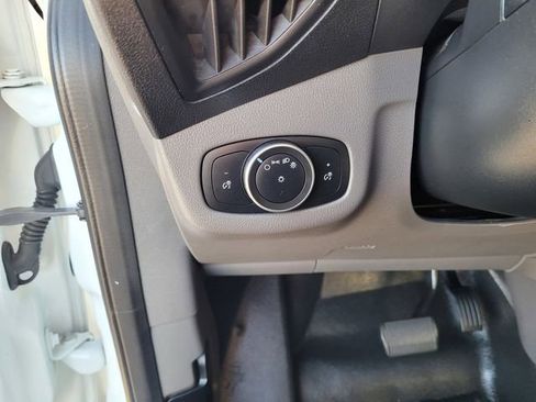 Used 2020 Ford Transit Connect XL FWD image 24