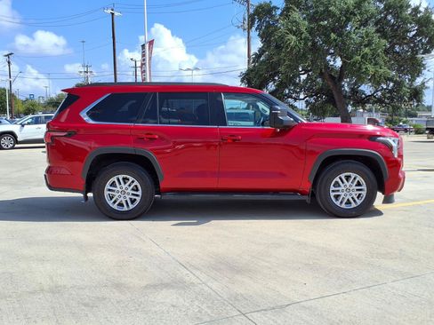 Certified 2023 Toyota Sequoia SR5 w/ SR5 Premium Package RWD image 4