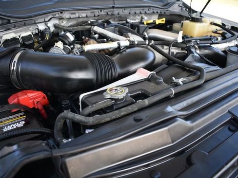 Used 2018 Ford F250 XL w/ Power Equipment Group image 19