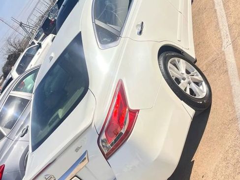 Used 2013 Nissan Altima 2.5 SL w/ Technology Pkg image 4