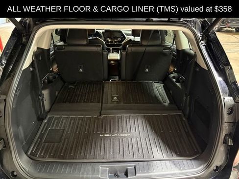 Used 2024 Toyota Highlander Platinum image 5