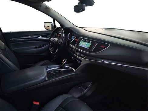 Used 2019 Buick Enclave Essence image 21