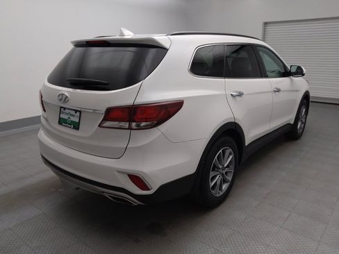Used 2018 Hyundai Santa Fe SE FWD image 9