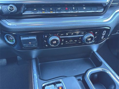 Used 2024 Chevrolet Silverado 1500 High Country w/ Technology Package image 18