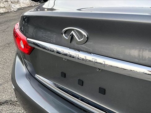 Used 2016 INFINITI Q50 3.0t Premium image 8