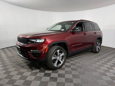 Certified 2023 Jeep Grand Cherokee 4xe image 3