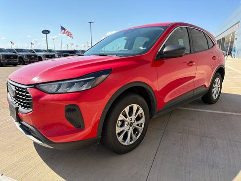 Used 2024 Ford Escape Active AWD/4WD image 7