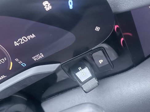 Used 2023 Porsche Taycan image 44