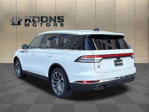 New 2026 Lincoln Aviator Reserve image 3