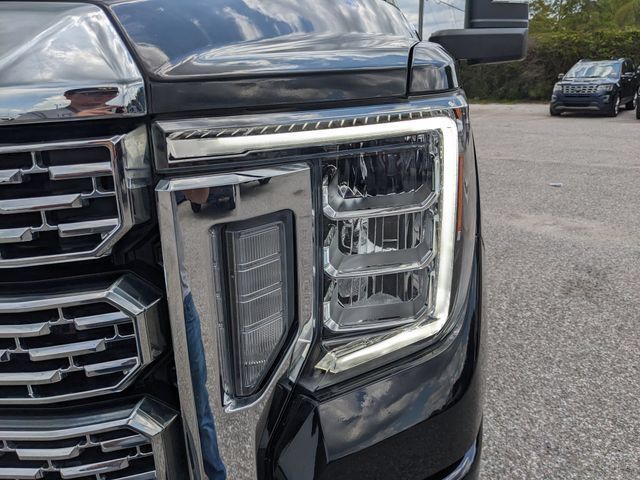 Used 2023 GMC Sierra 3500 Denali w/ Denali Ultimate Package AWD/4WD image 9