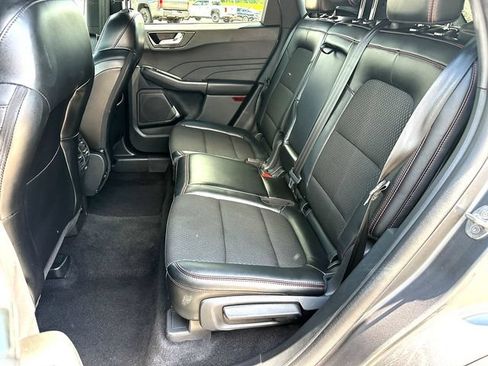 Used 2025 Ford Escape ST-Line FWD image 18