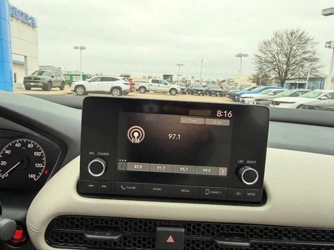 Certified 2024 Honda HR-V LX image 13