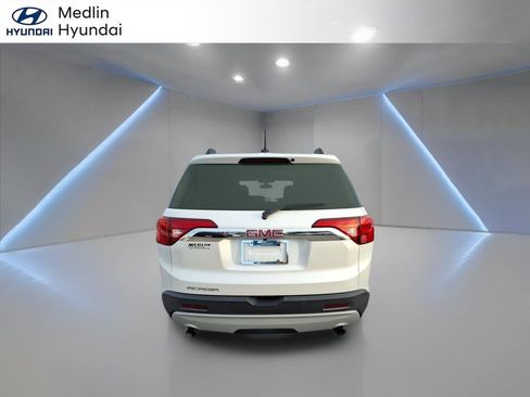 Used 2019 GMC Acadia SLT image 4