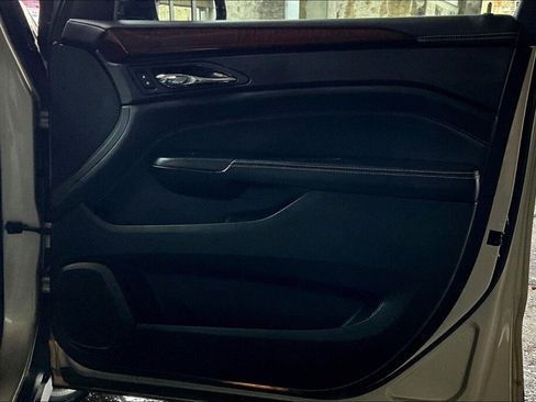 Used 2015 Cadillac SRX Luxury w/ Driver Awareness Package image 14