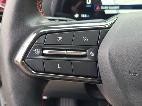 Used 2025 Chevrolet Equinox RS w/ Convenience Package III image 29