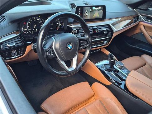 Used 2017 BMW 530i RWD image 10