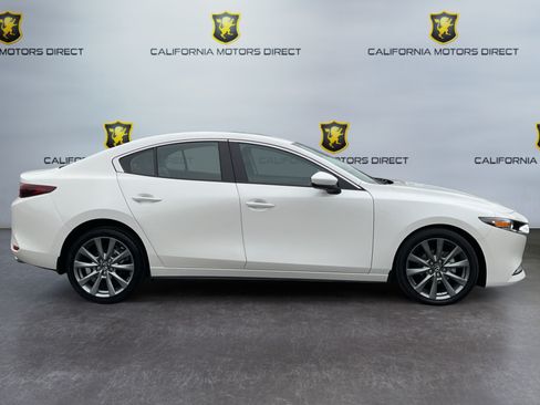 Used 2023 MAZDA MAZDA3 s FWD image 4