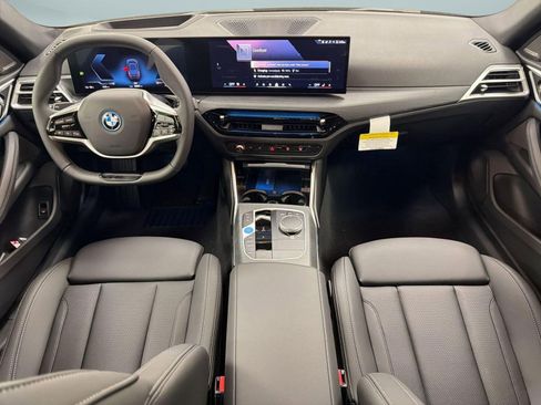 Used 2026 BMW i4 xDrive40i w/ Premium Package AWD/4WD image 16