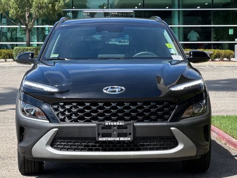 Used 2023 Hyundai Kona SEL FWD image 3