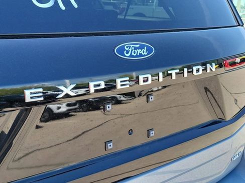 New 2026 Ford Expedition Max Platinum AWD/4WD image 7