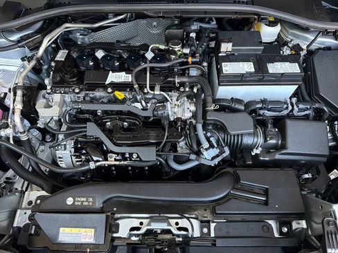 Used 2025 Toyota Corolla Cross L FWD image 34