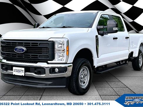 Used 2023 Ford F350 XL w/ 360-Degree Camera Package AWD/4WD image 1