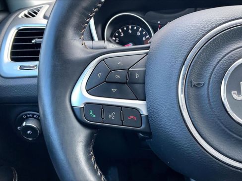 Used 2018 Jeep Compass Latitude w/ Cold Weather Group image 23