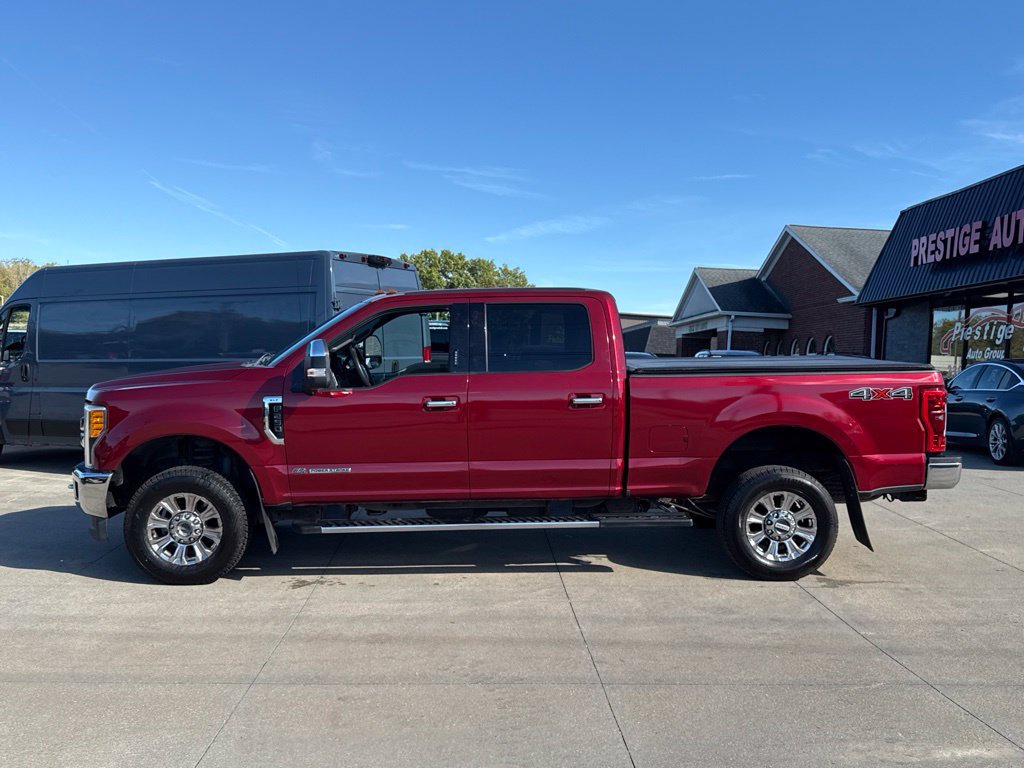Used 2017 Ford F250 XLT w/ XLT Premium Package AWD/4WD image 3