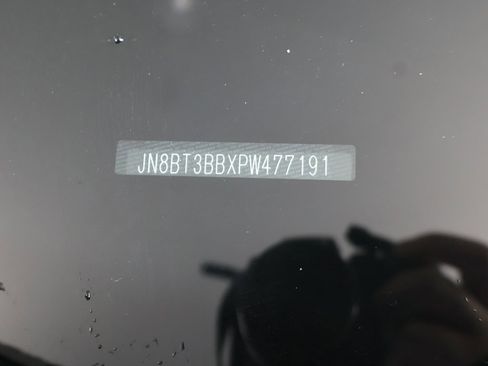 Used 2023 Nissan Rogue SV image 43