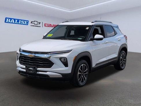 Used 2024 Chevrolet TrailBlazer LT AWD/4WD image 7
