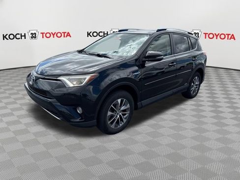 Used 2016 Toyota RAV4 XLE AWD/4WD image 3