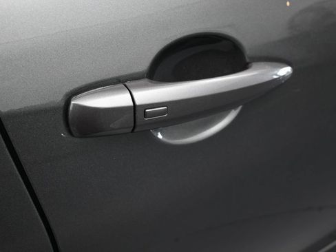 Used 2024 Nissan Altima 2.5 SR FWD image 37