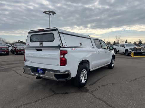 Used 2022 Chevrolet Silverado 1500 LT w/ Safety Package image 9