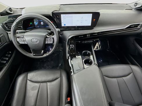 Used 2023 Toyota Mirai Limited w/ Advanced Technology Package image 23