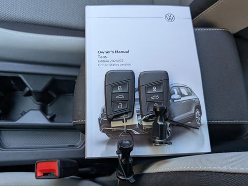 Used 2024 Volkswagen Taos S image 33