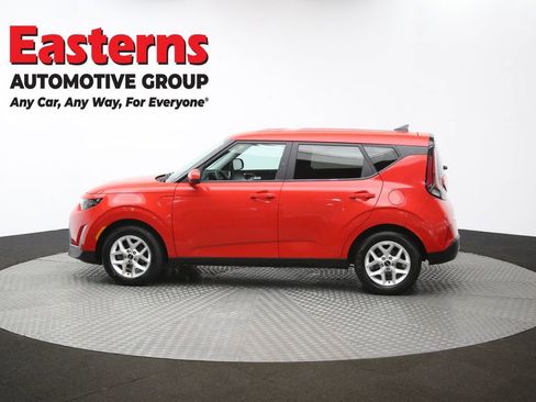 Used 2023 Kia Soul LX w/ Option Group 015 FWD image 60