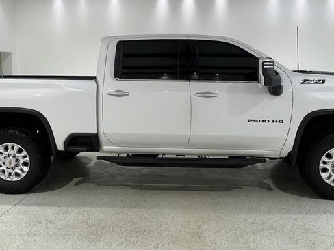 Used 2024 Chevrolet Silverado 2500 LTZ w/ LTZ Convenience Package AWD/4WD image 5