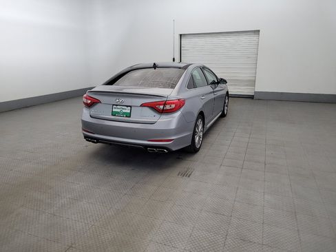 Used 2017 Hyundai Sonata Limited 2.0T w/ Cargo Package FWD image 9