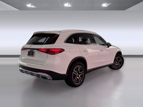 Certified 2026 Mercedes-Benz GLC 300 image 8