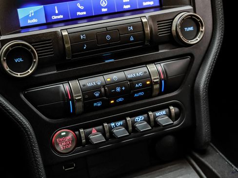 Used 2020 Ford Mustang Shelby GT500 w/ Technology Package RWD image 68