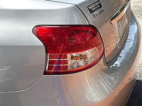 Used 2009 Toyota Yaris Sedan image 11