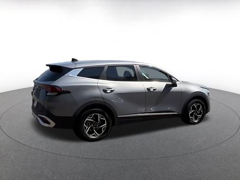 Used 2025 Kia Sportage LX FWD image 15