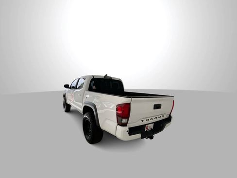 Certified 2019 Toyota Tacoma TRD Off-Road image 5